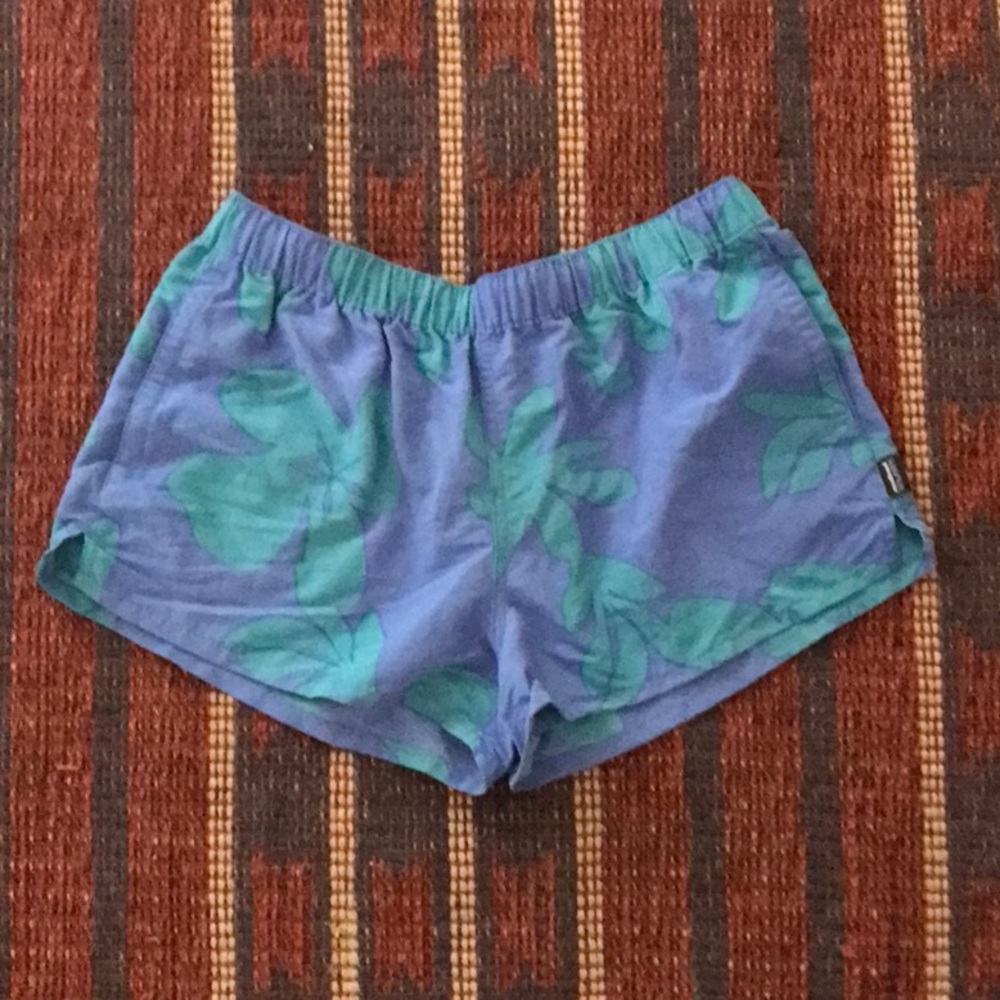 Patagonia M Women’s Barely Baggies Shorts